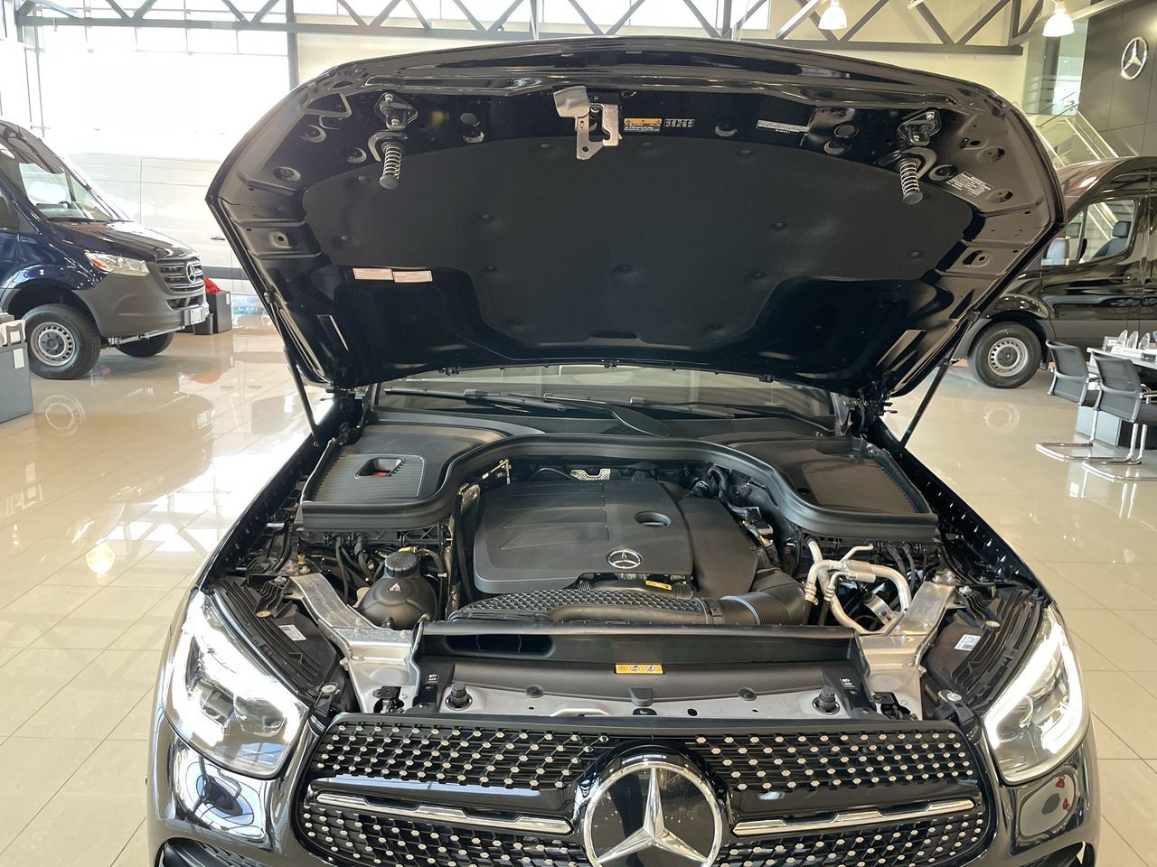 2022  GLC300