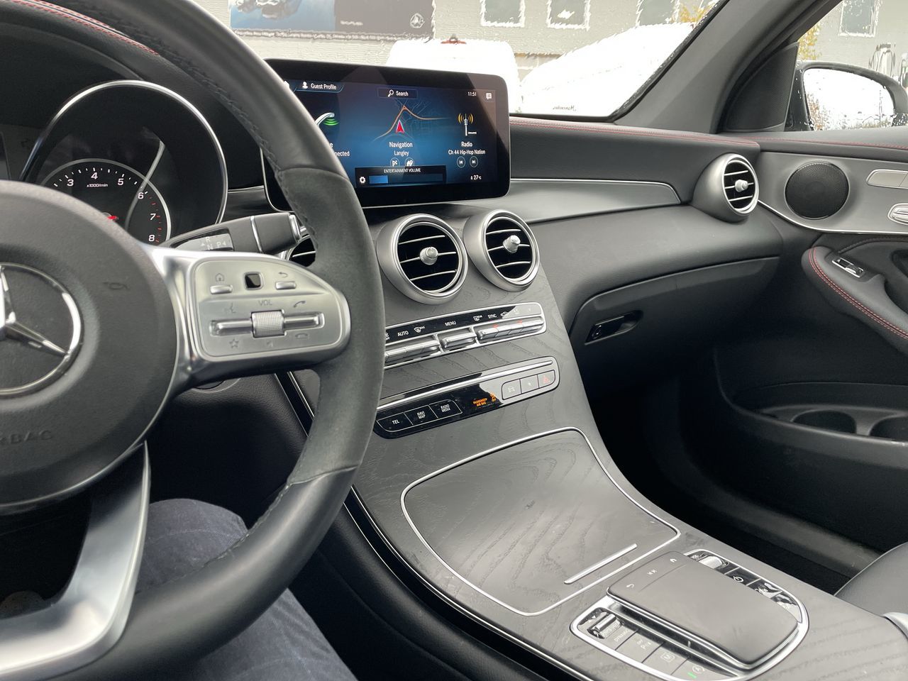 2023 Mercedes-Benz GLC300