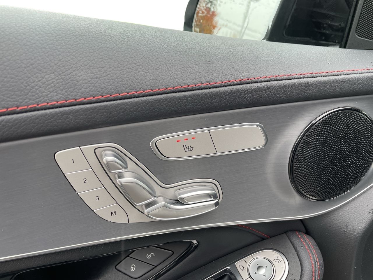 2023 Mercedes-Benz GLC300