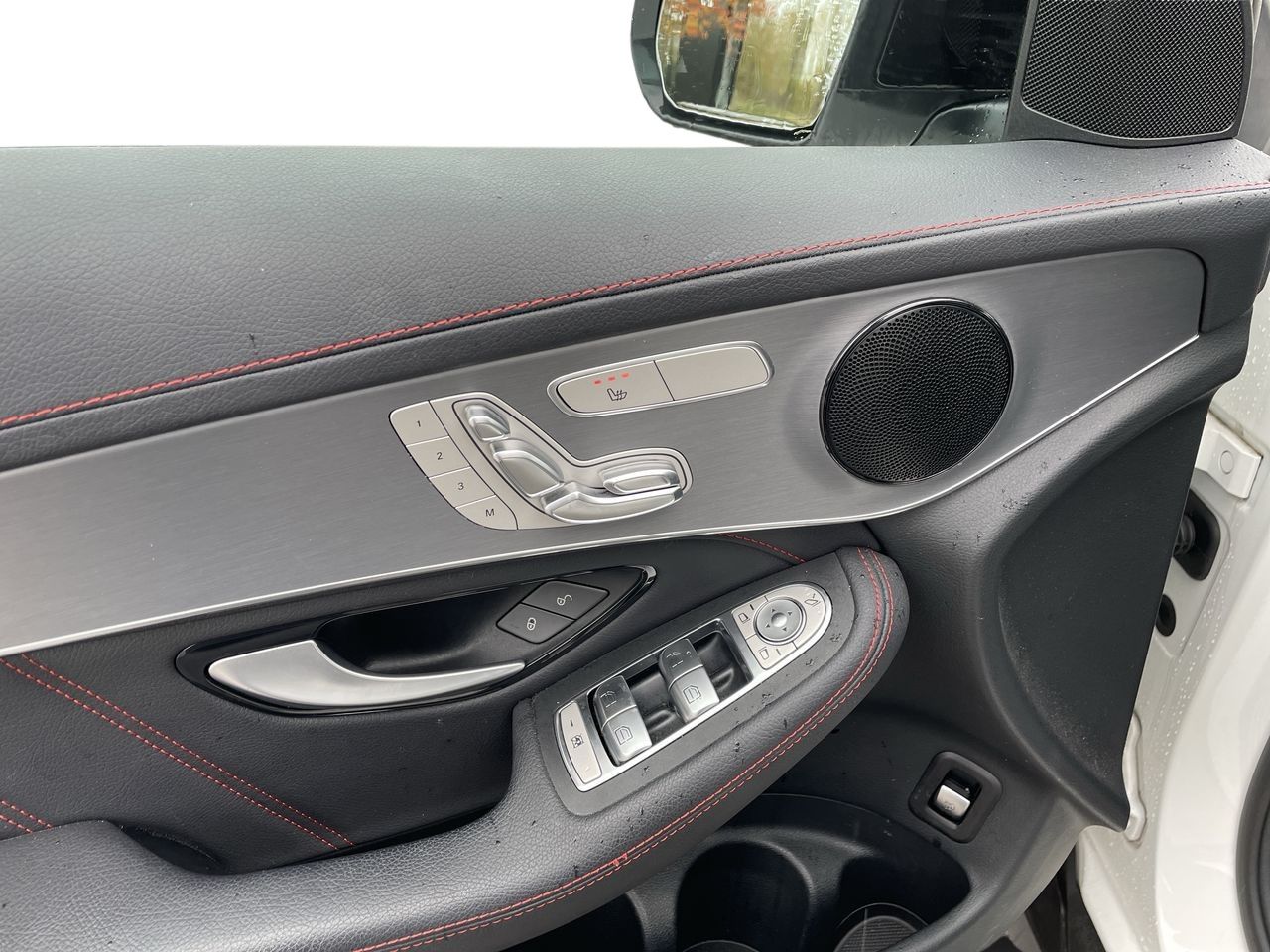 2023 Mercedes-Benz GLC300