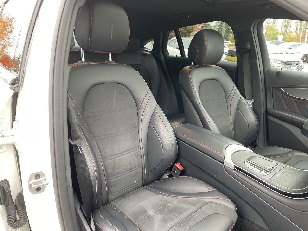 2023 Mercedes-Benz GLC300