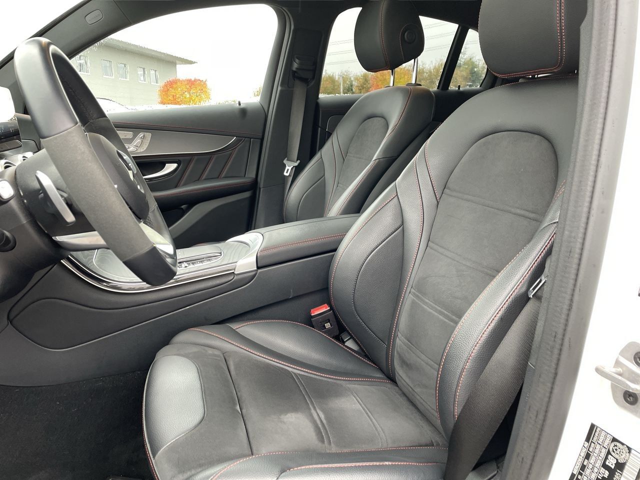 2023 Mercedes-Benz GLC300