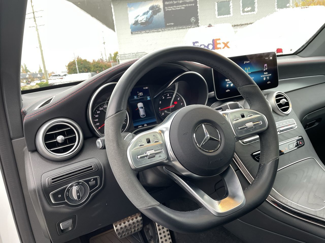 2023 Mercedes-Benz GLC300