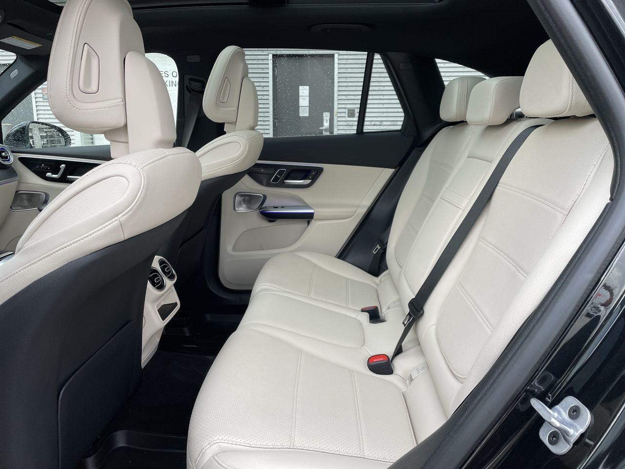 2023 Mercedes-Benz GLC300