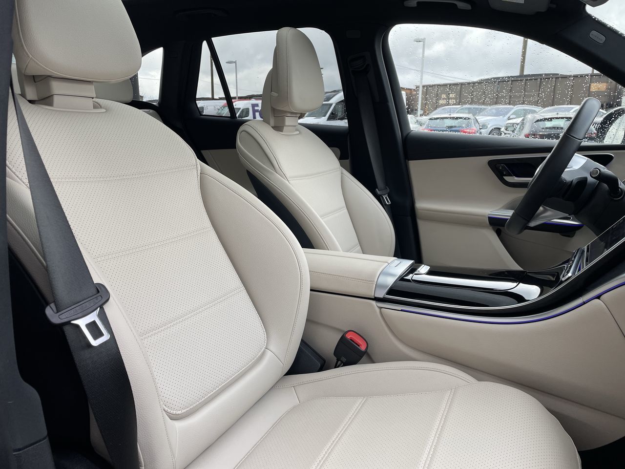 2023 Mercedes-Benz GLC300