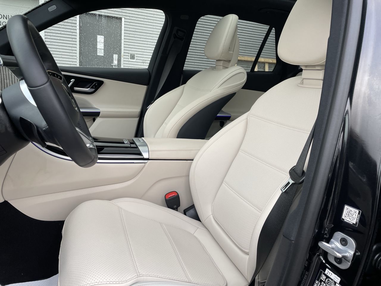 2023 Mercedes-Benz GLC300