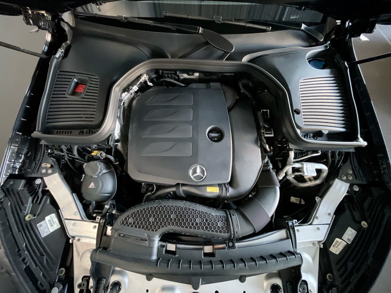 2023 Mercedes-Benz GLC300