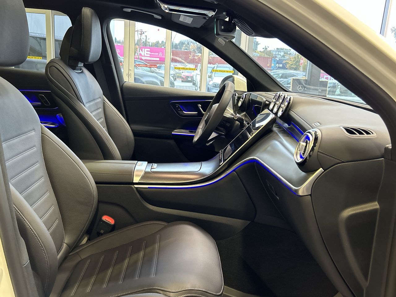 2023 Mercedes-Benz GLC300