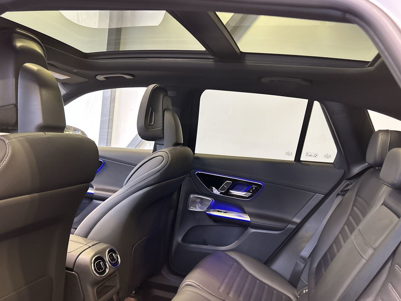 2023 Mercedes-Benz GLC300