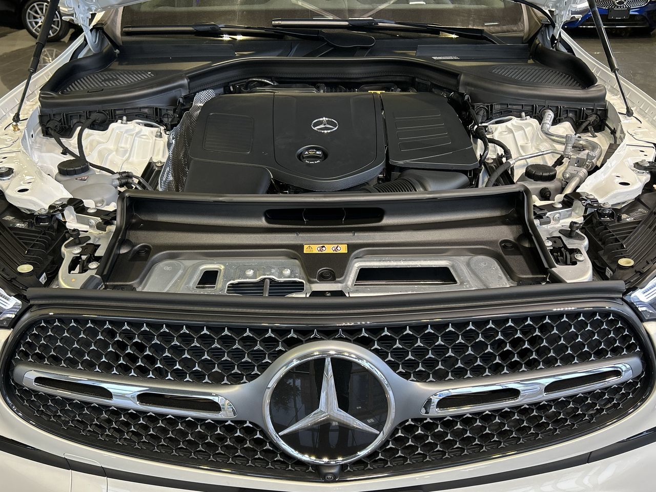 2023 Mercedes-Benz GLC300