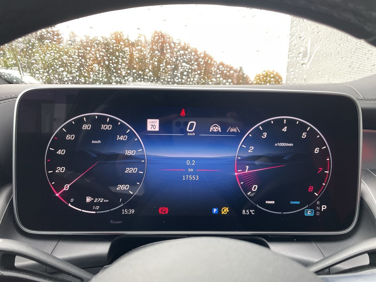 2025 Mercedes-Benz GLC300