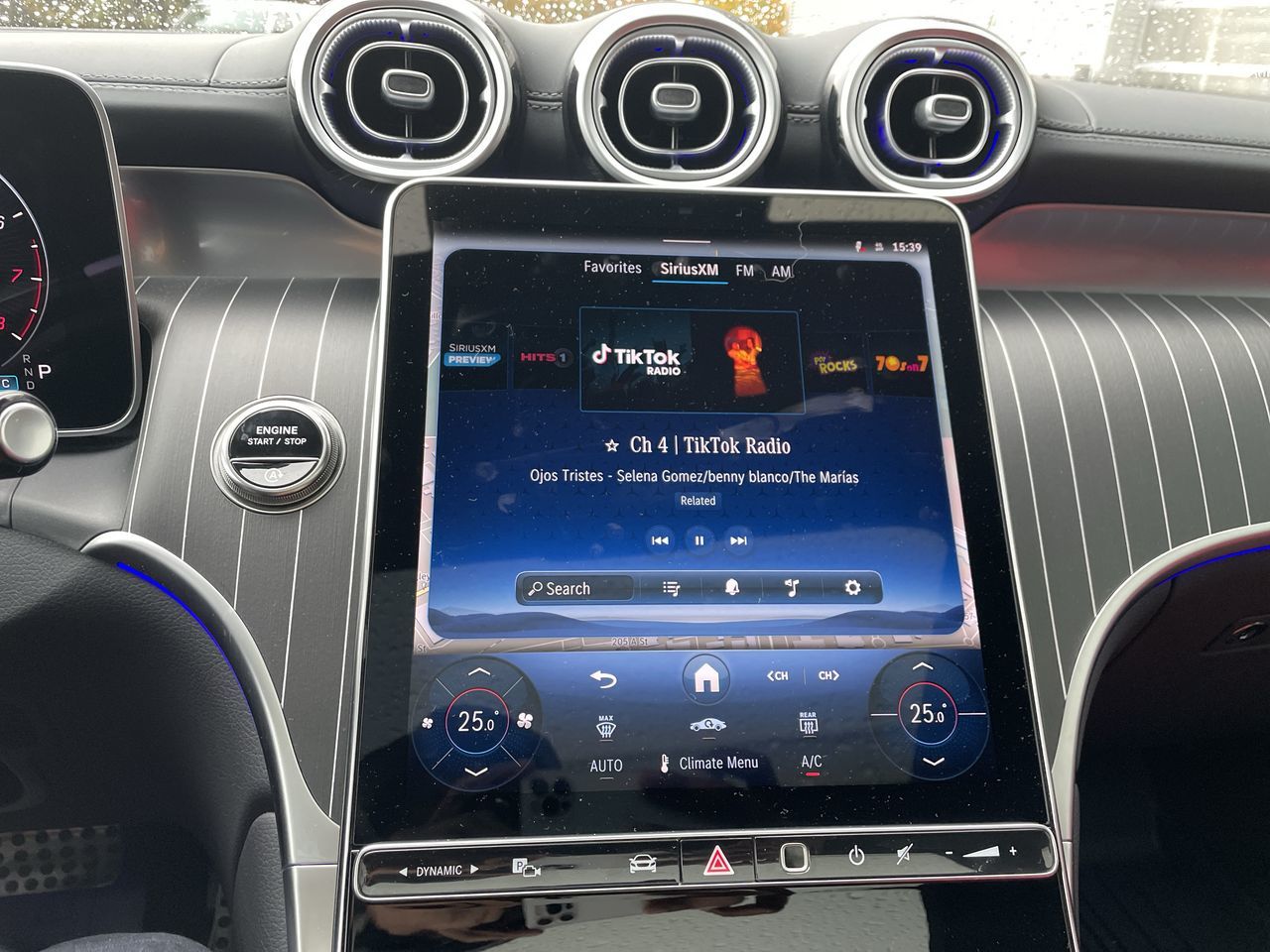 2025 Mercedes-Benz GLC300