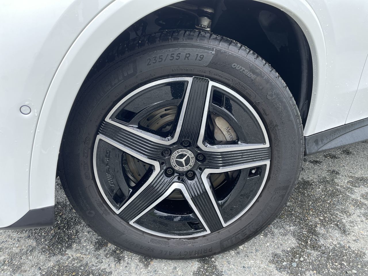 2025 Mercedes-Benz GLC300
