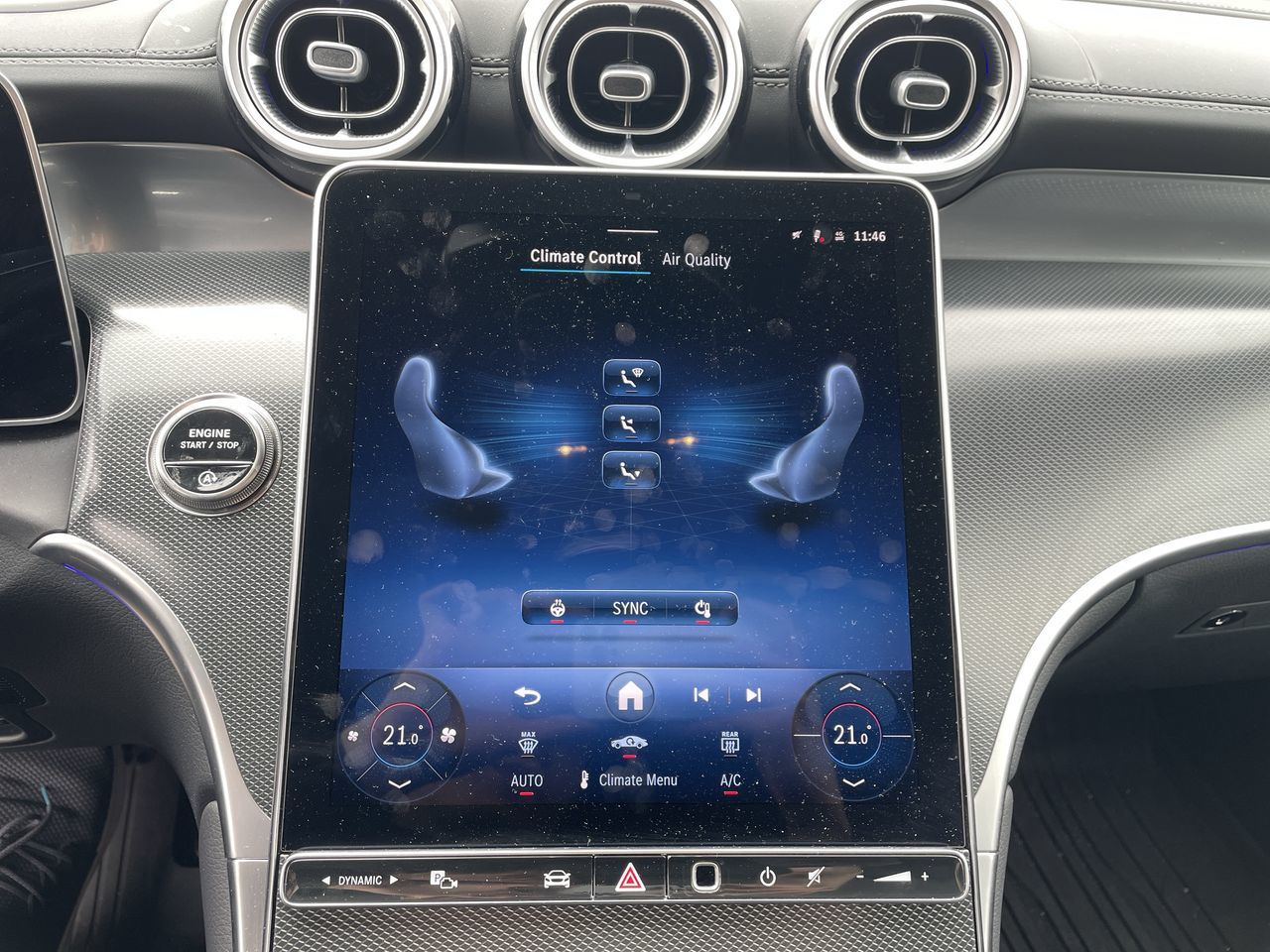 2025 Mercedes-Benz GLC300
