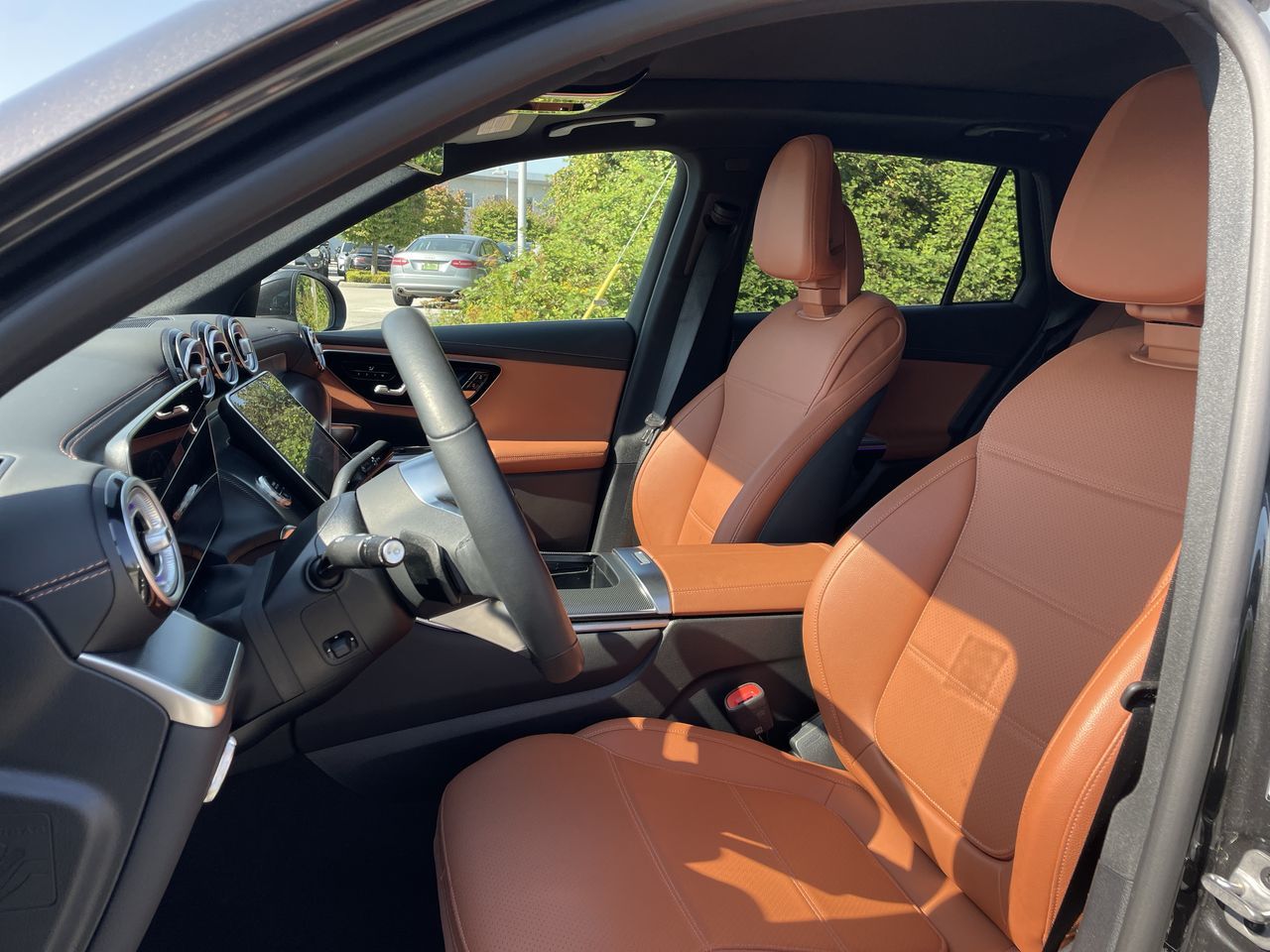 2025 Mercedes-Benz GLC300
