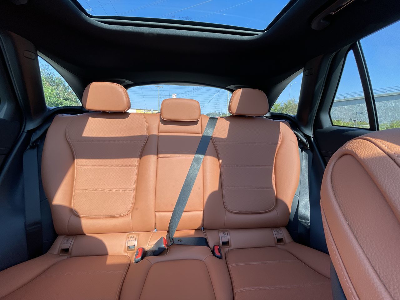 2025 Mercedes-Benz GLC300