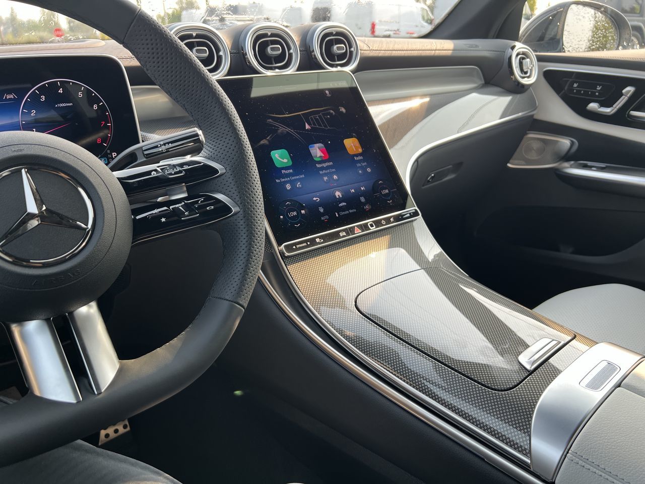 2026 Mercedes-Benz GLC300