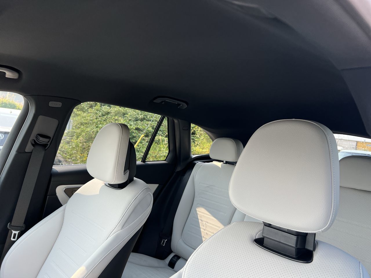 2026 Mercedes-Benz GLC300