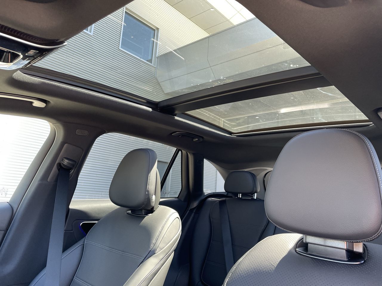 2026 Mercedes-Benz GLC