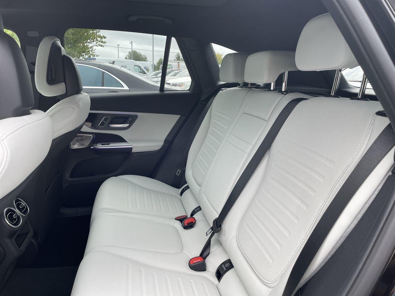 2026 Mercedes-Benz GLC