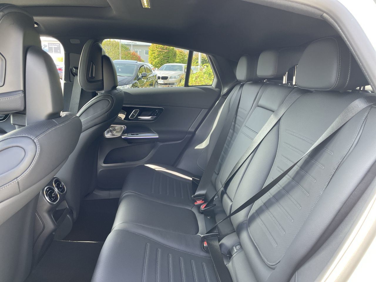 2027 Mercedes-Benz GLC