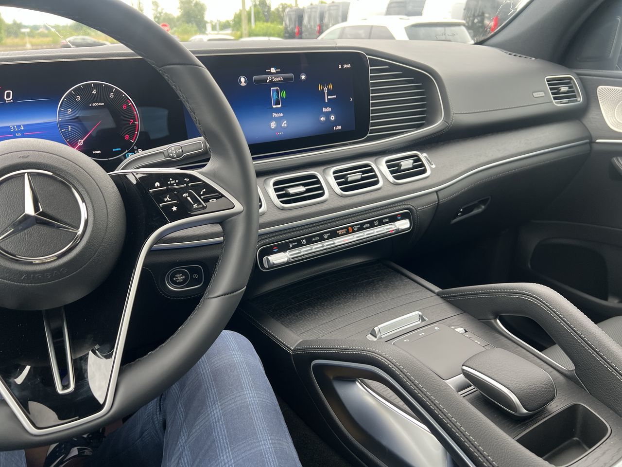 2025 Mercedes-Benz GLE in Langley, British Columbia