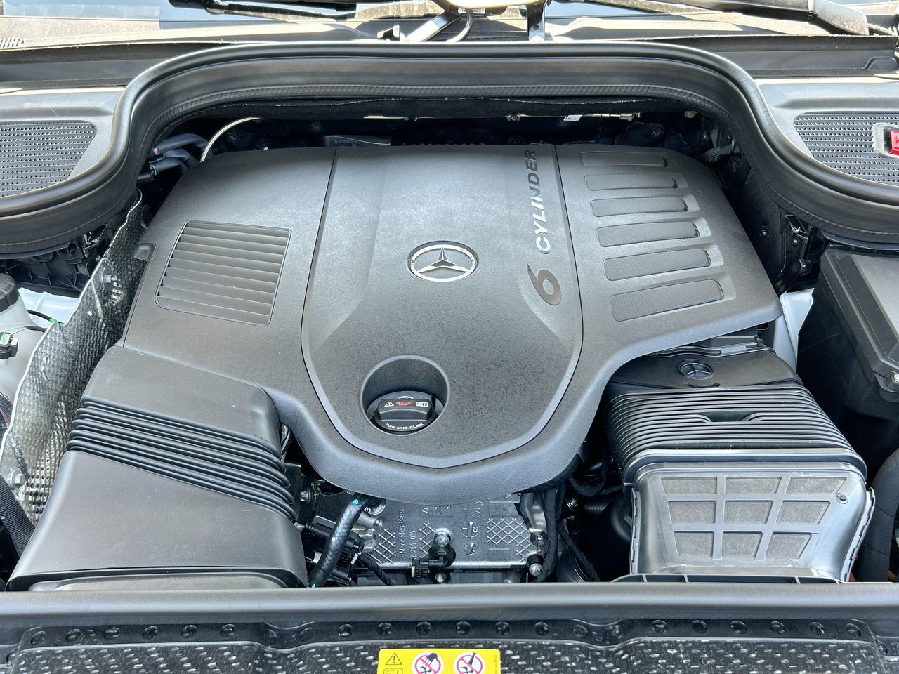 2023  GLS450