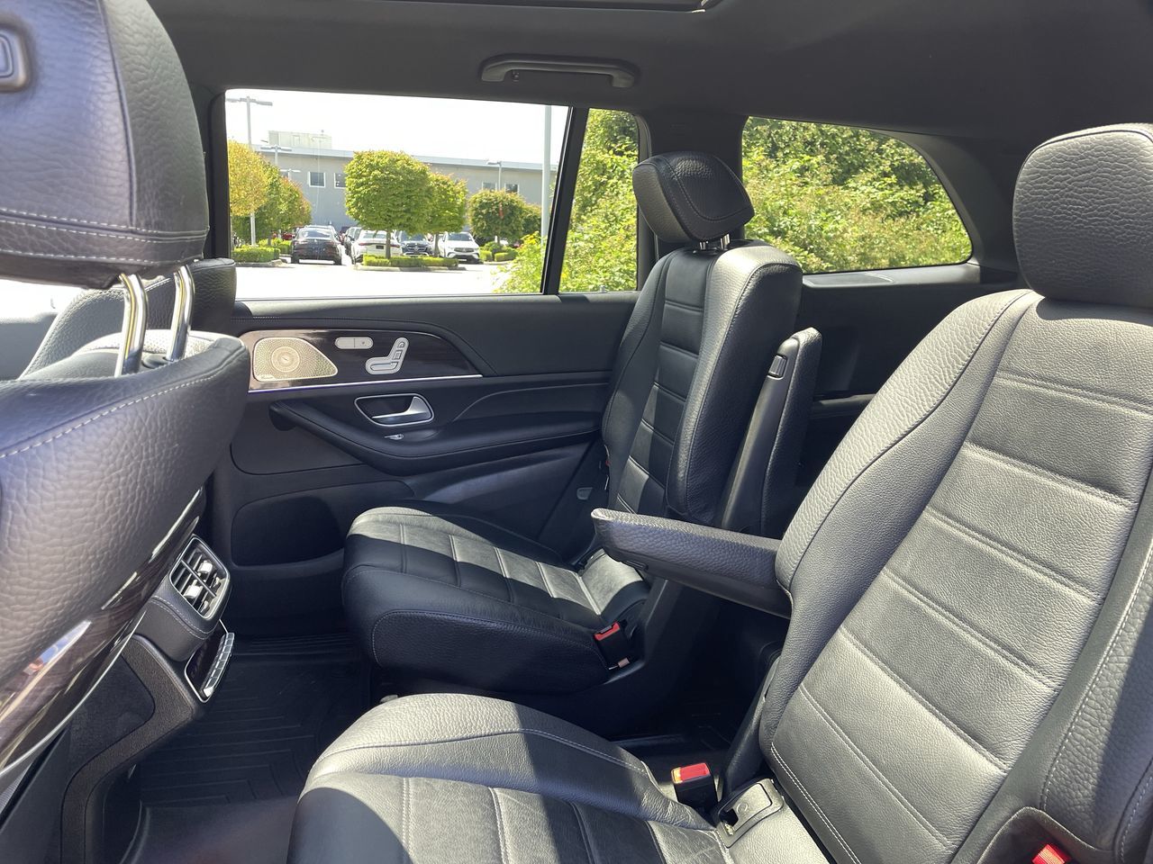 2023 Mercedes-Benz GLS450
