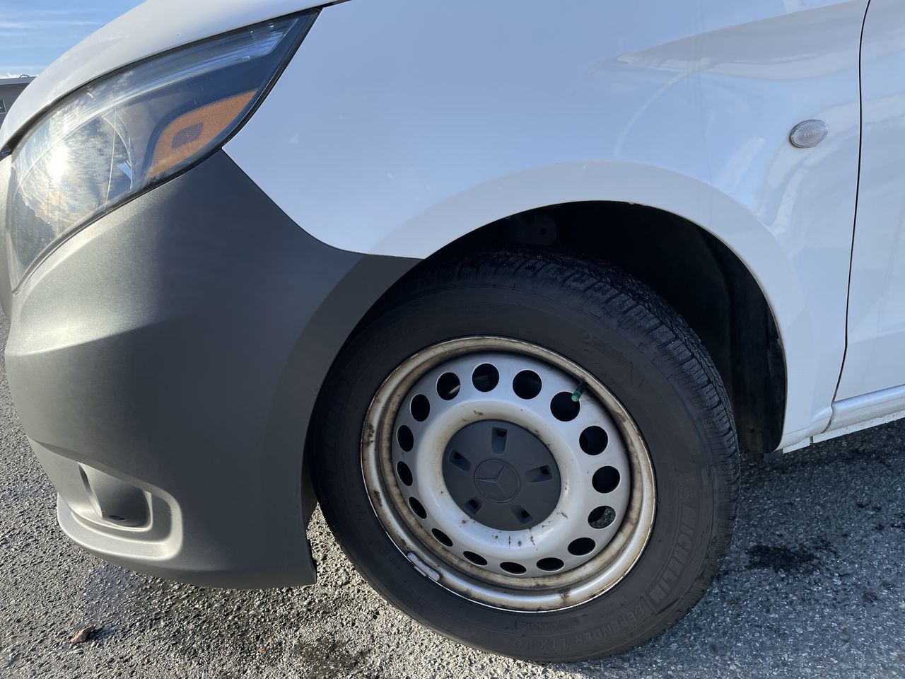 Mercedes-Benz Metris Cargo Van 135