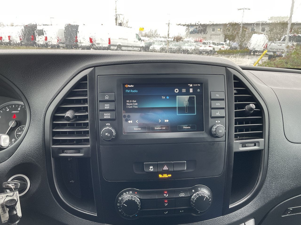 2021  Metris Cargo Van 135