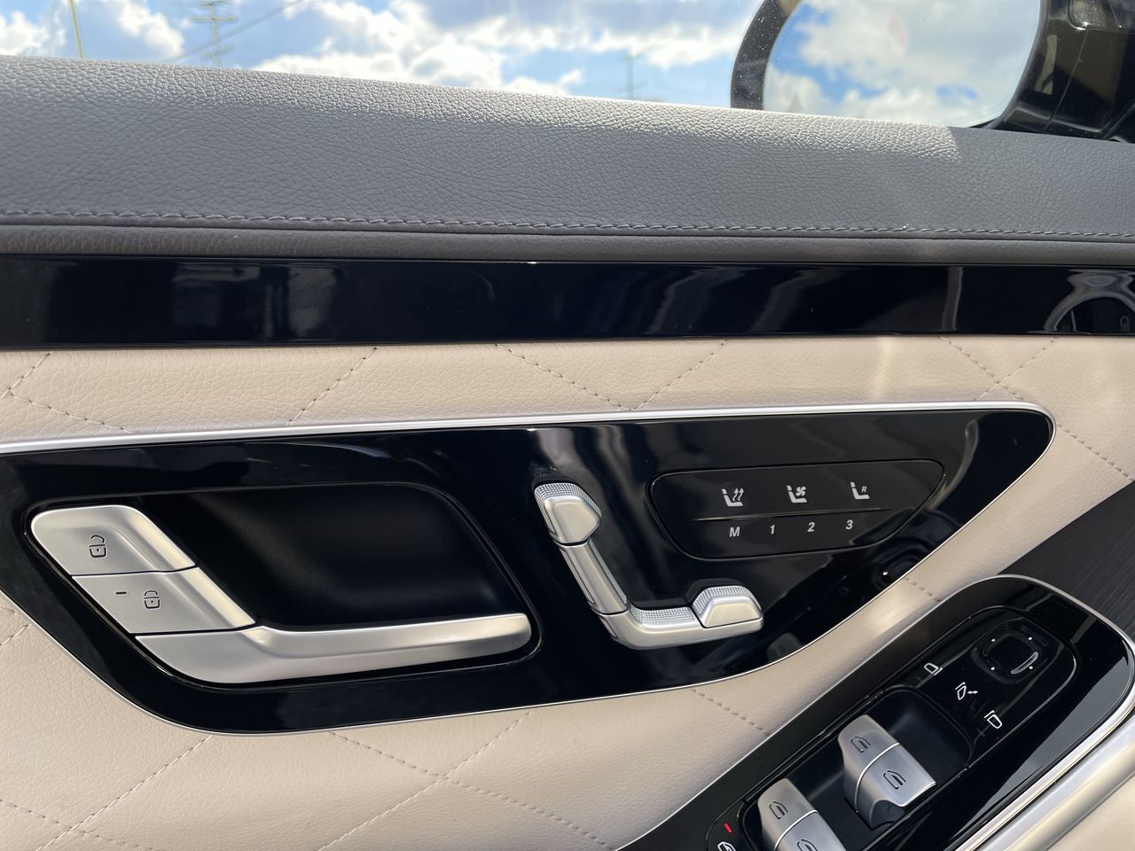 2023 Mercedes-Benz S500