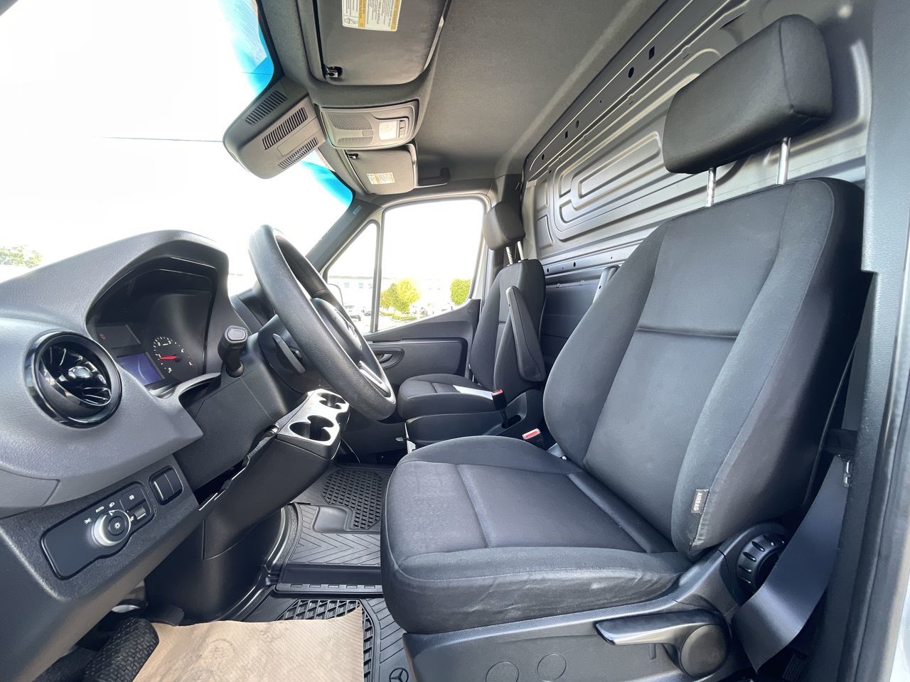 2023  Sprinter 2500 Cargo 144