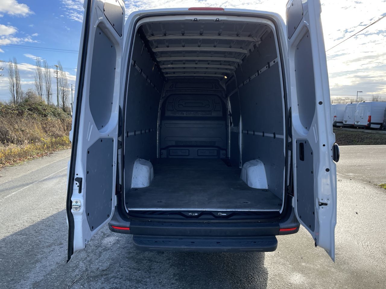 2023 Mercedes-Benz Sprinter 2500 Cargo 170