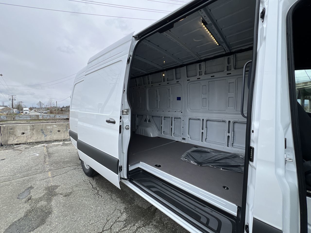 2025 Mercedes-Benz Sprinter 2500