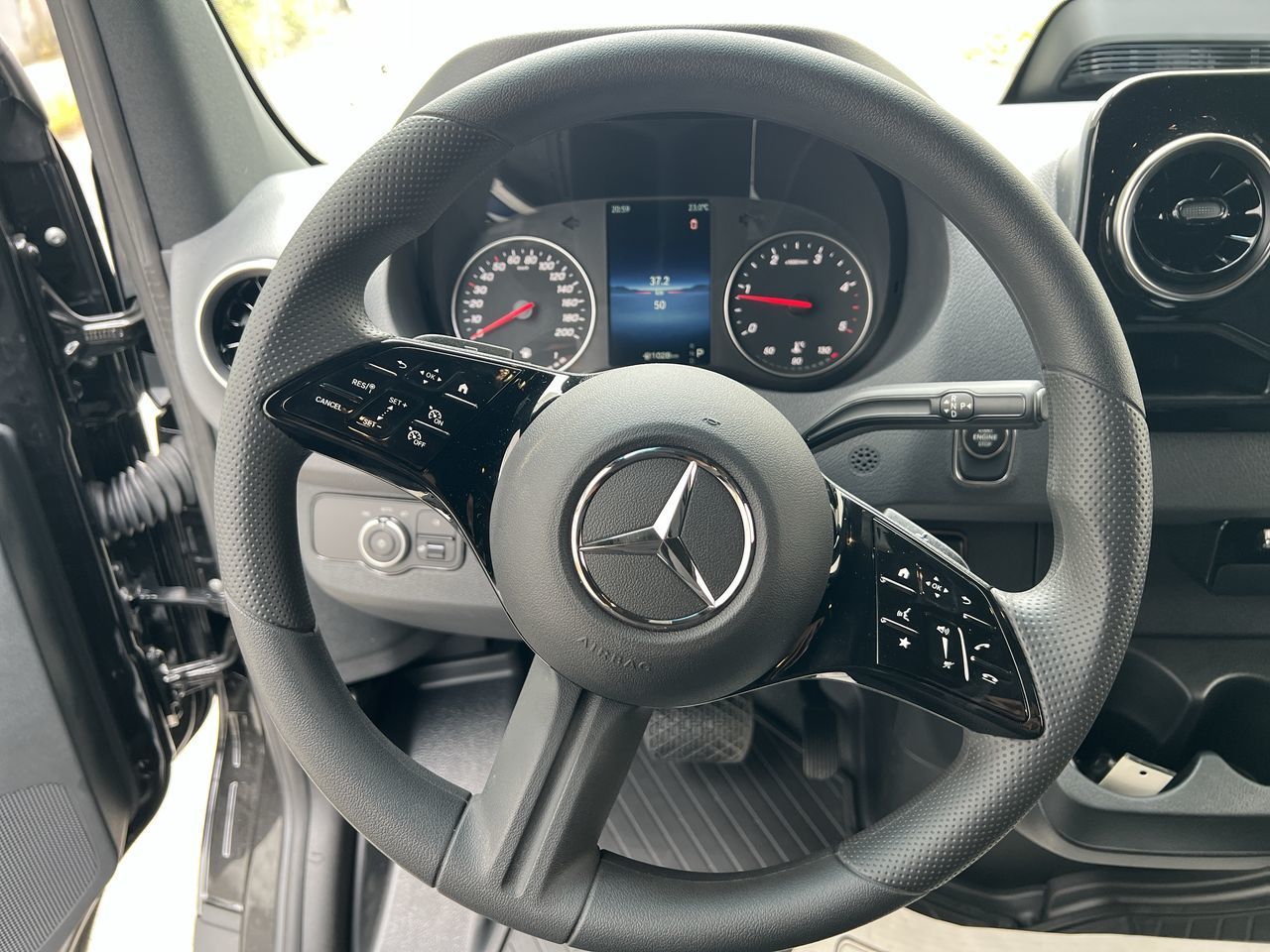 2025 Mercedes-Benz Sprinter 2500
