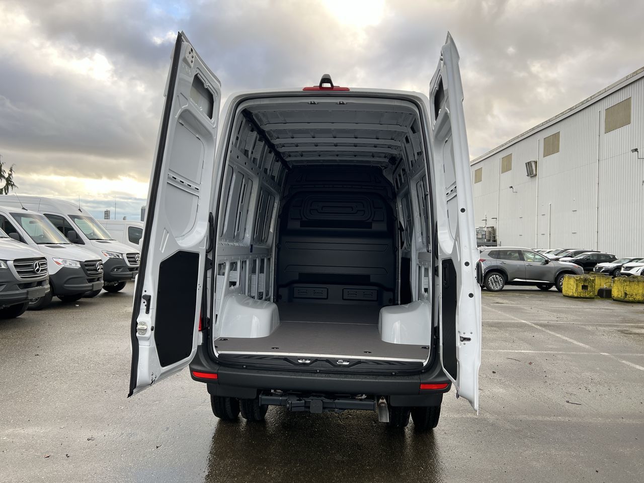 2025 Mercedes-Benz Sprinter 3500XD