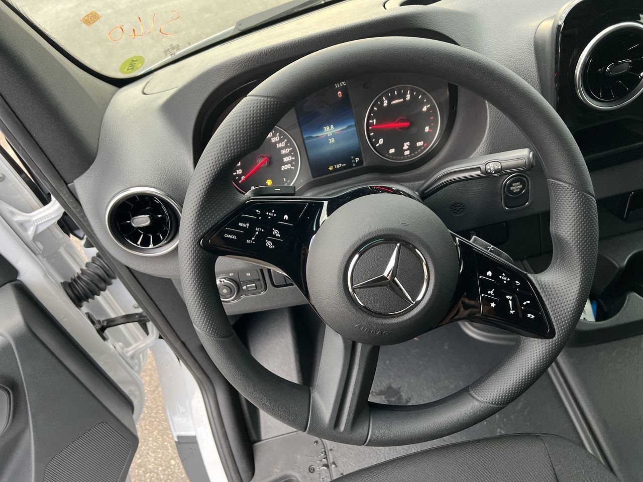 2025 Mercedes-Benz Sprinter 3500XD