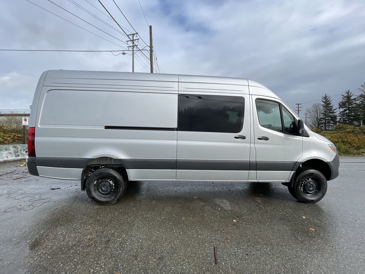 2024 Mercedes-Benz Sprinter Cargo Van