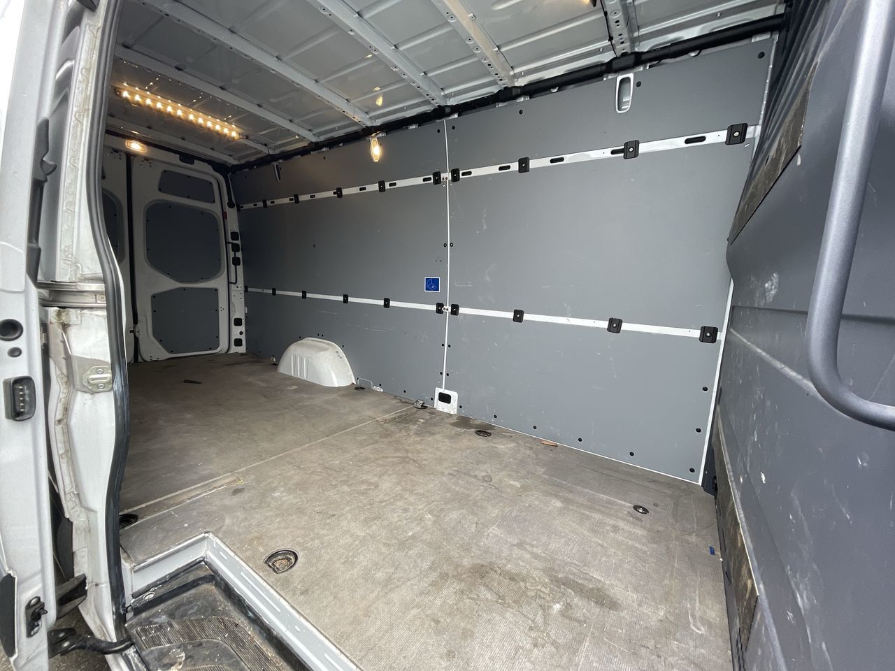 2022 Mercedes-Benz Sprinter Gas 2500 Cargo