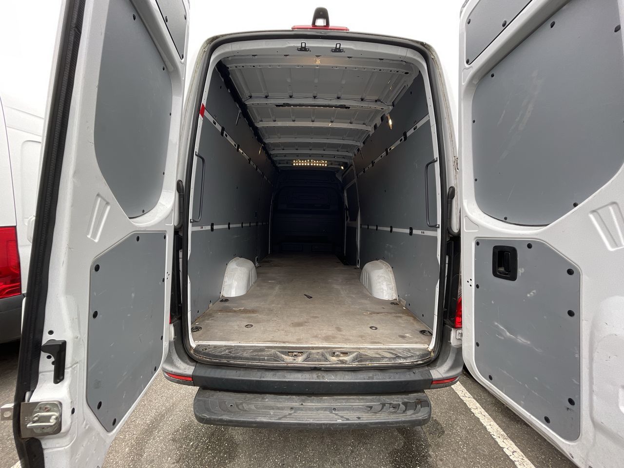 2022 Mercedes-Benz Sprinter Gas 2500 Cargo