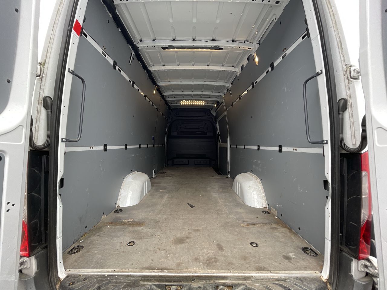 2022 Mercedes-Benz Sprinter Gas 2500 Cargo