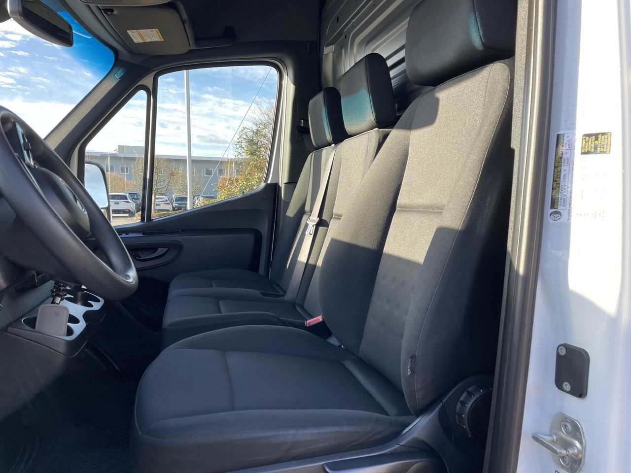 Mercedes-Benz Sprinter V6 2500 Cargo 144  2020 à Langley, Colombie-Britannique