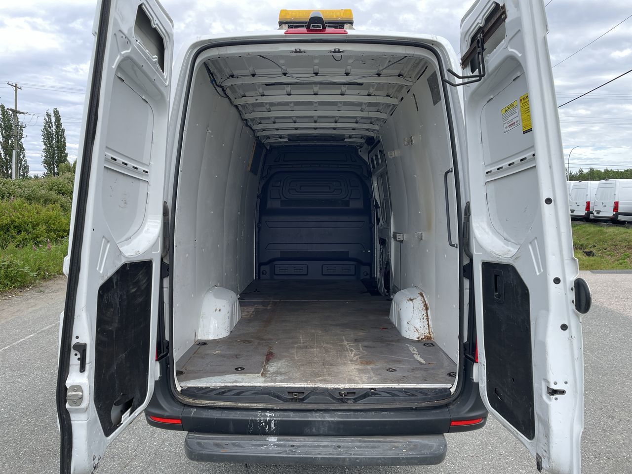 2019 Mercedes-Benz Sprinter V6 2500 Cargo 170