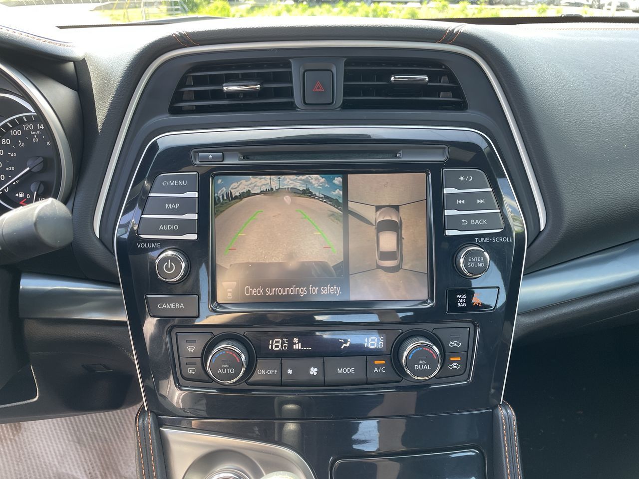 2021  Maxima