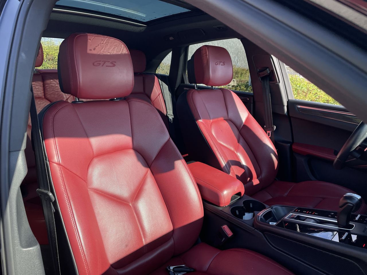 2024 Porsche Macan in Langley, British Columbia