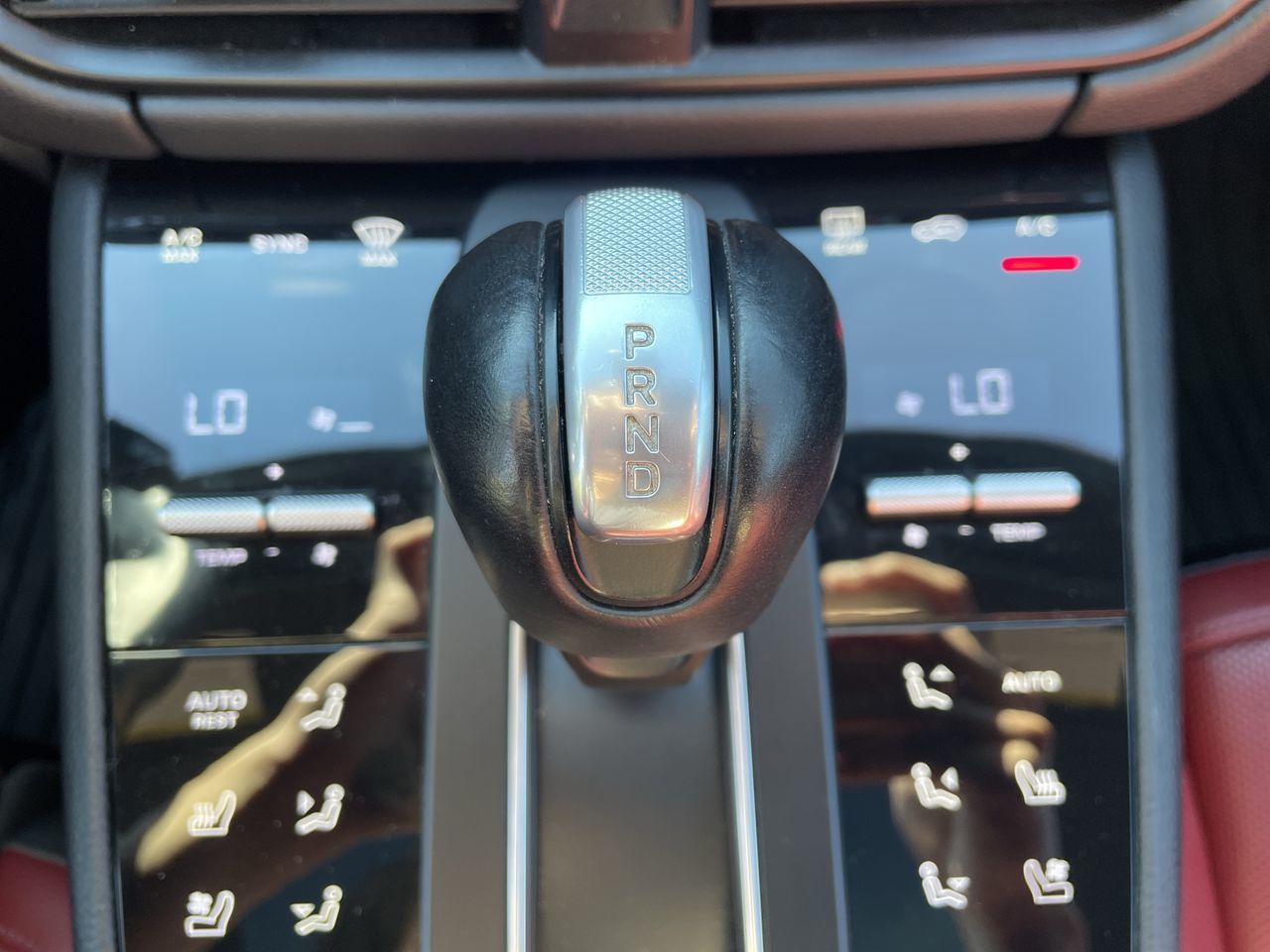 2024 Porsche Macan in Langley, British Columbia