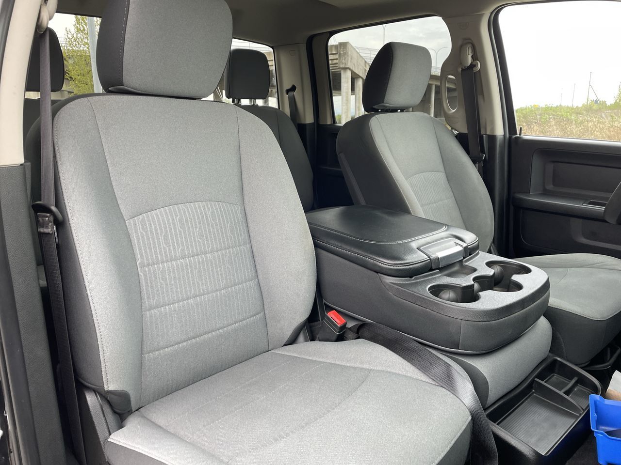 2022  RAM 1500 Classic Crew Cab 4x4 (DS)