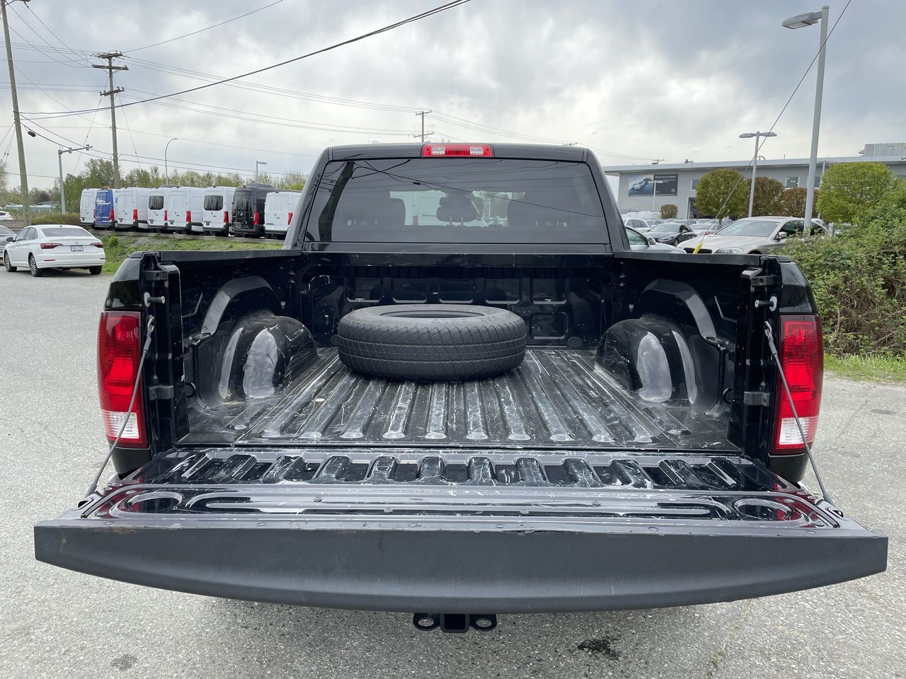 2022  RAM 1500 Classic Crew Cab 4x4 (DS)