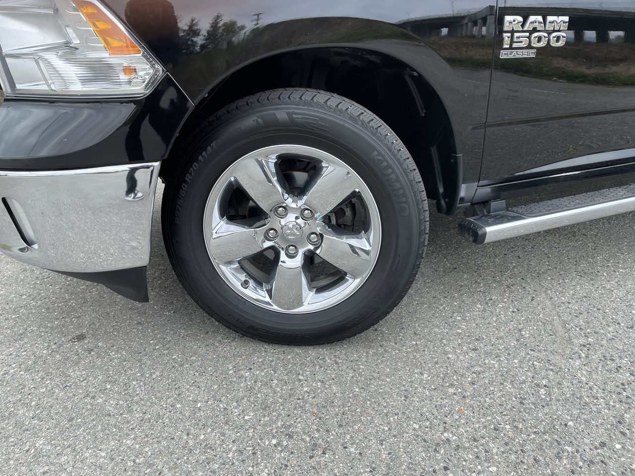 2022  RAM 1500 Classic Crew Cab 4x4 (DS)