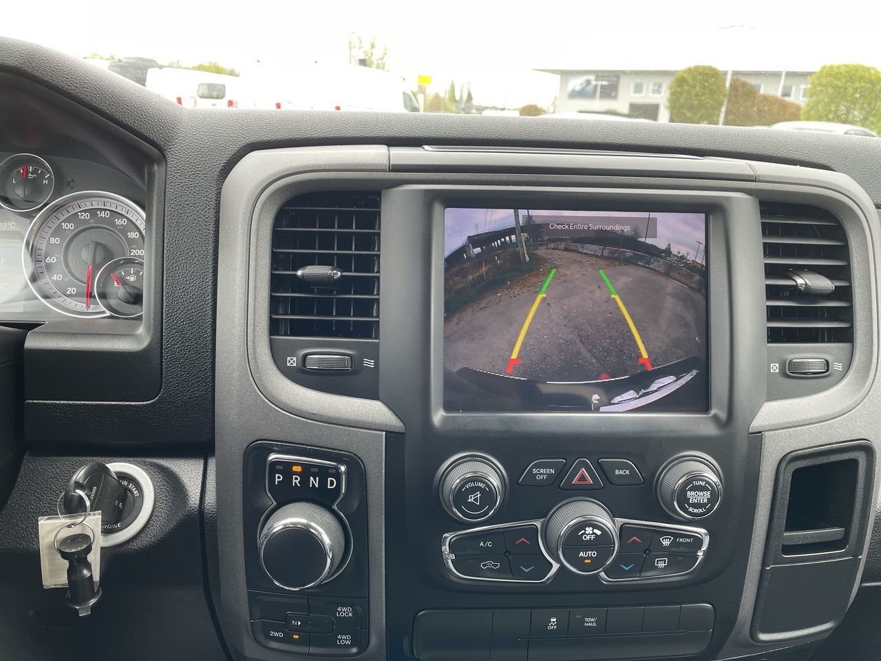 2022  RAM 1500 Classic Crew Cab 4x4 (DS)
